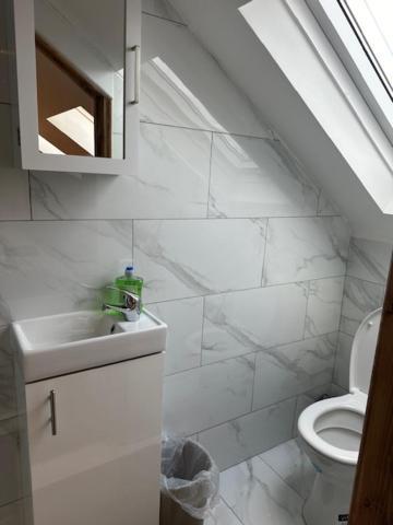 Luton Home Near Airport Private & Shared Bathroom Option Ngoại thất bức ảnh